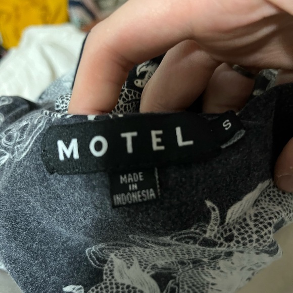Motel Rocks T Shirt - Picture 4 of 4